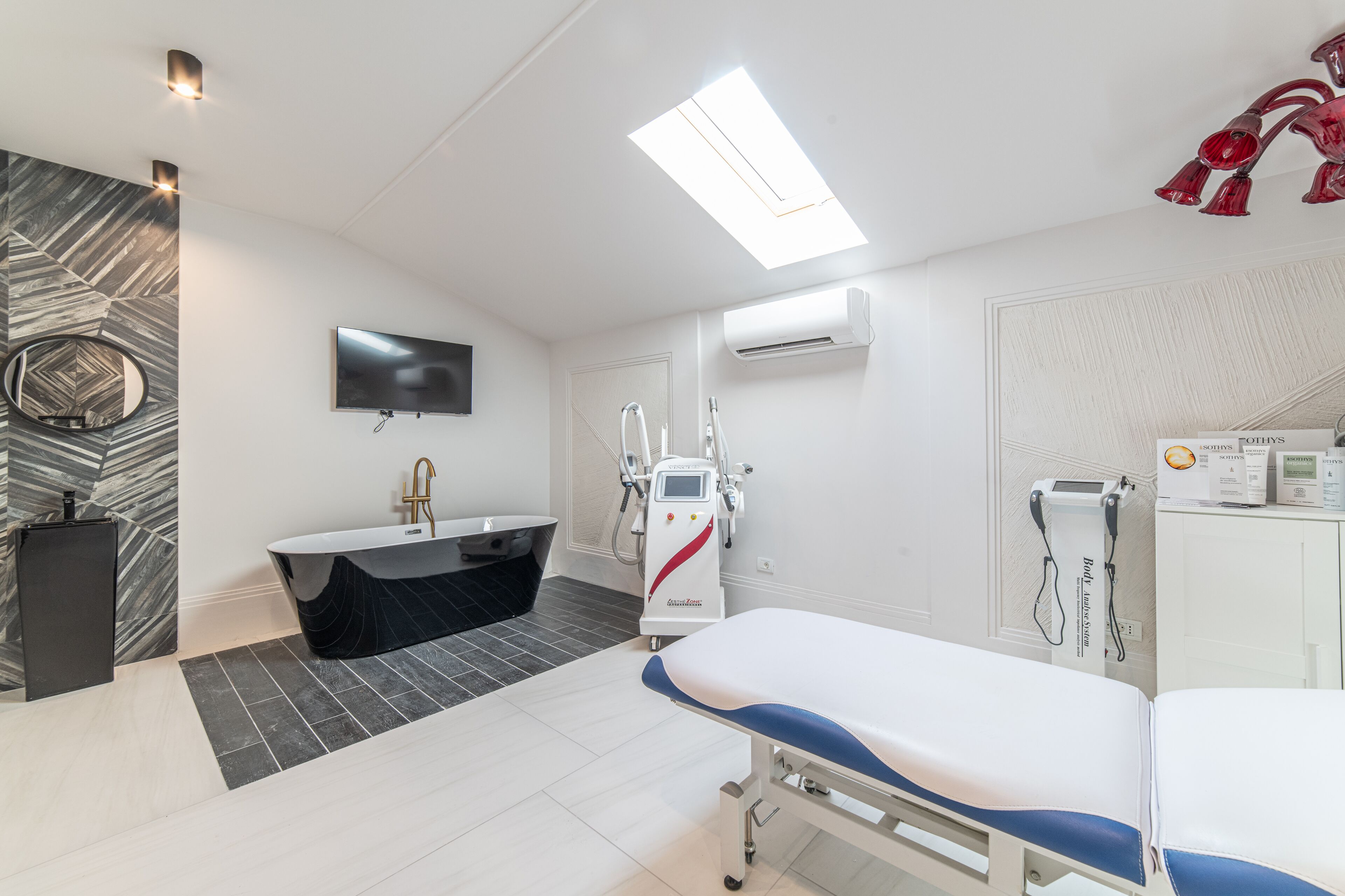 Trị liệu toàn thân, massage thể thao, chăm sóc da mặt 