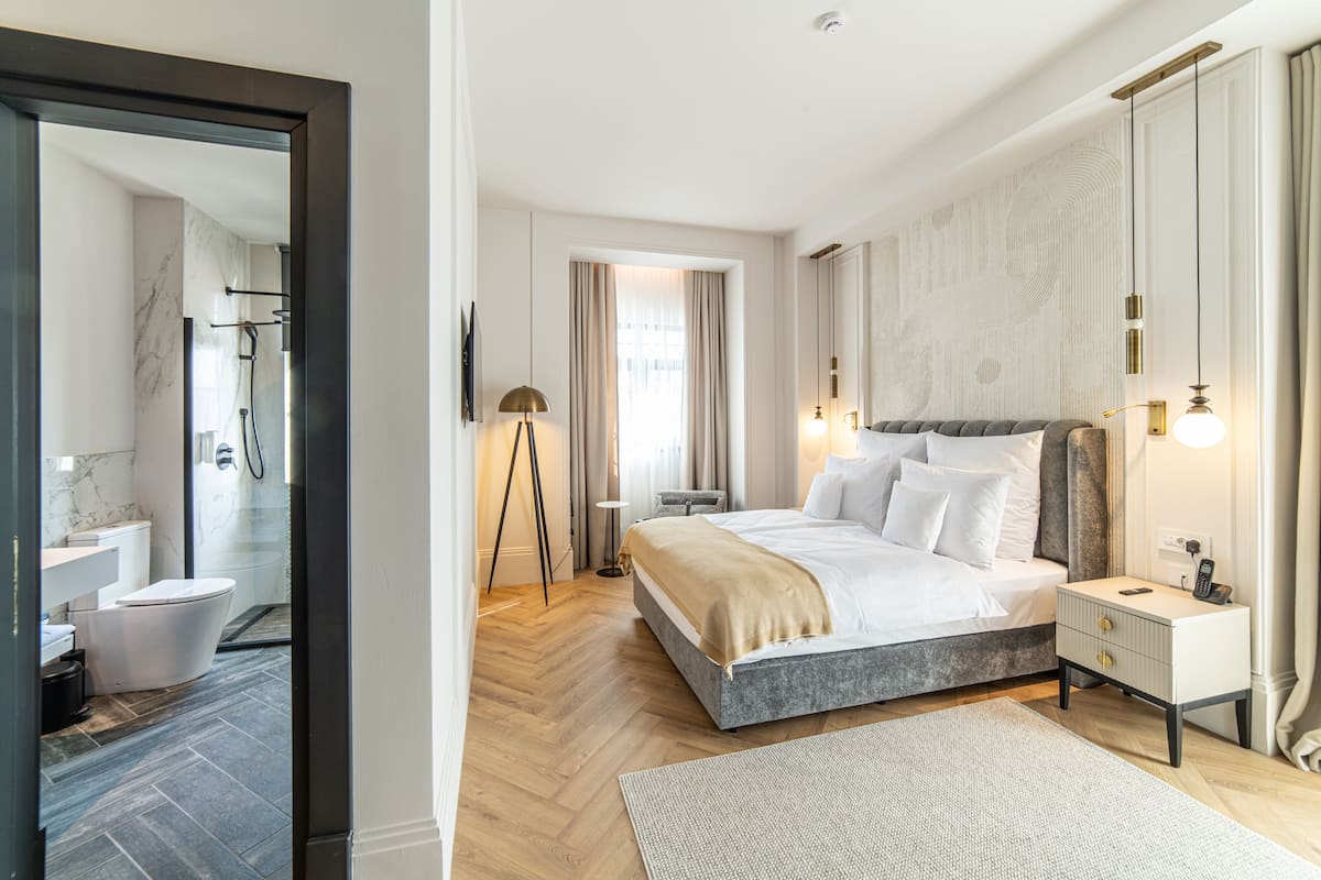 Eenpersoonskamer, 1 queensize bed | 1 slaapkamer, lakens van Egyptisch katoen, luxe beddengoed, een minibar