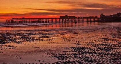 Church Retreat - Magnificent Seaside Apartment. Award Winning!