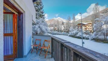 Apartemen Keluarga, 1 kamar tidur (Snow White) | Balkon