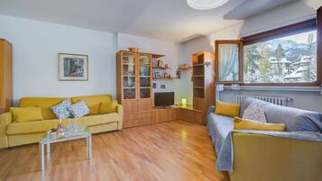 Televisor de 21 polzades amb canals per cable