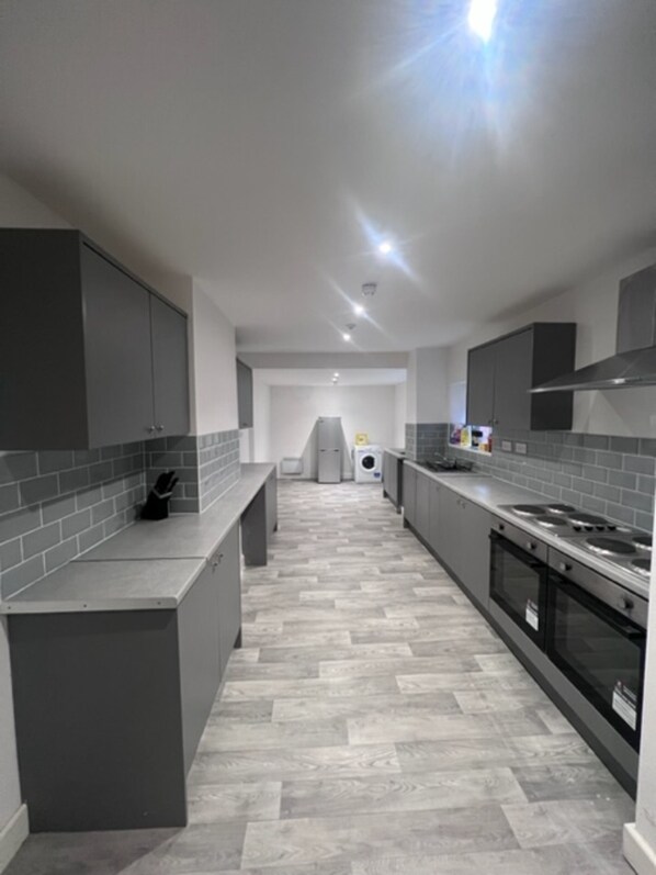 Private kitchen - Labyrinth By Habitat101 (Stockton-on-Tees)