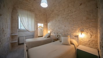 2 bedrooms, desk, iron/ironing board, travel cot