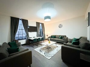 Premium-Apartment, eigenes Bad, Gartenblick (Apartment 2) | Wohnbereich