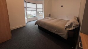 Standard Double Room, 1 Double Bed (Shared) | WiFi (free), bed sheets - OYO Arcadia By Habitat101 (Middlesbrough)