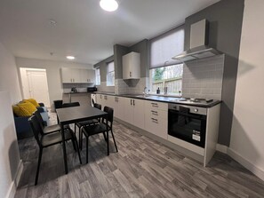 Electric kettle - OYO Arcadia By Habitat101 (Middlesbrough)