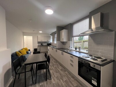 OYO Arcadia By Habitat101