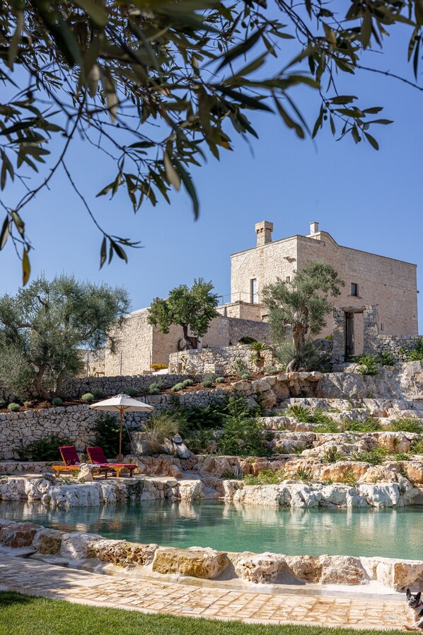 Seasonal outdoor pool