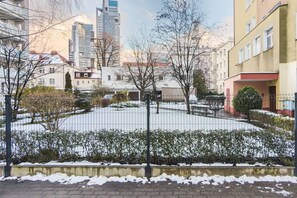 Unclassified image, 5 of 19, button