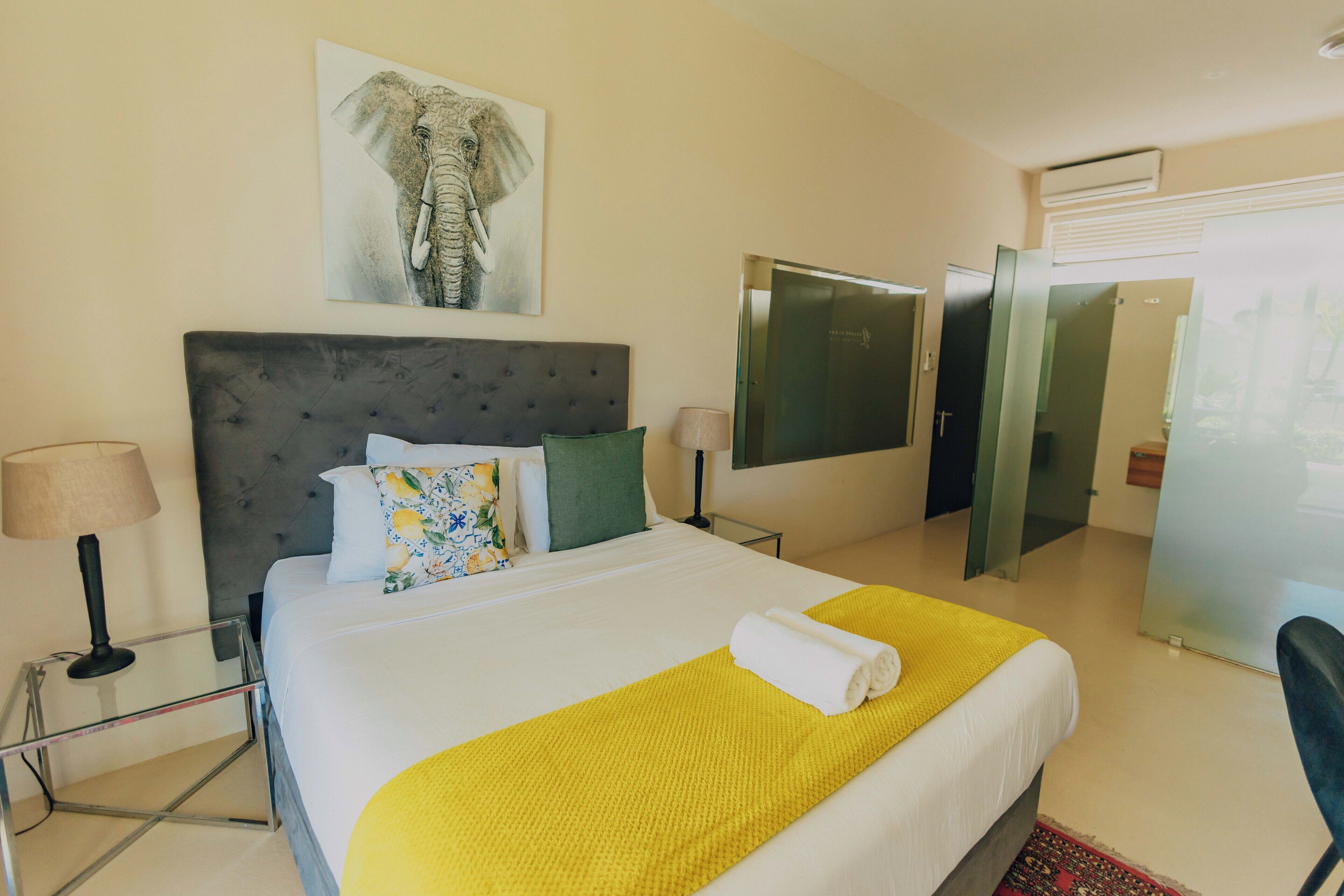 1 bedroom, in-room safe, iron/ironing board, Internet