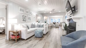 Unclassified image, 4 of 50, button - 302 Charleston by AvantStay | Stunning Private Pool (Isle Of Palms)