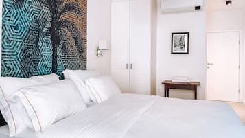 Decoración personalizada, muebles diferentes y escritorio