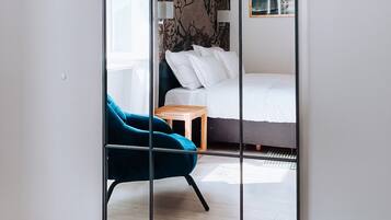 Individualmente decorados, individualmente mobiliados, escrivaninha