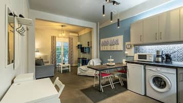 Apartment | 1 bedroom, desk