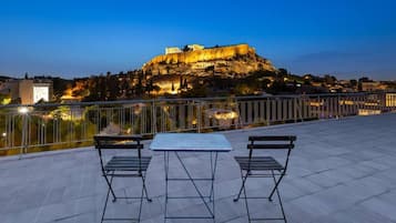 Apartment | 1 bedroom, desk