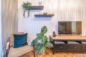 Apartment | 1 bedroom, desk - Bohemian Chic 1BR Apartment in the Heart of Athens (Athens)