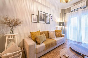 Apartment | 1 bedroom, desk - Bohemian Chic 1BR Apartment in the Heart of Athens (Athens)