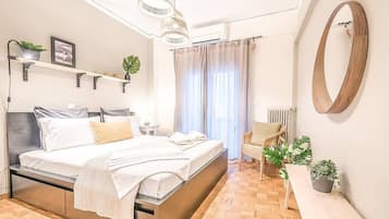1 habitación y escritorio