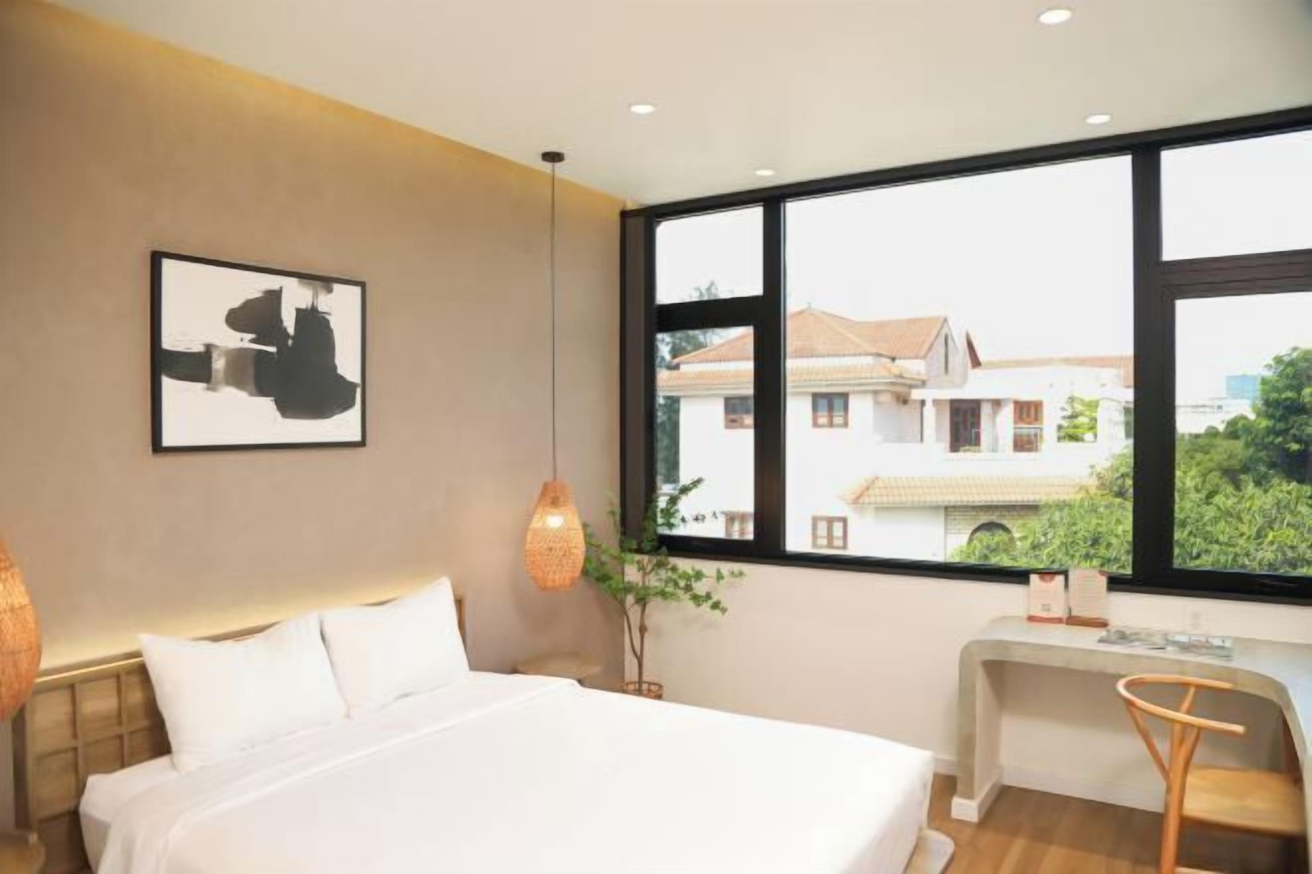 Couette en duvet d'oie, matelas Select Comfort, minibar, bureau