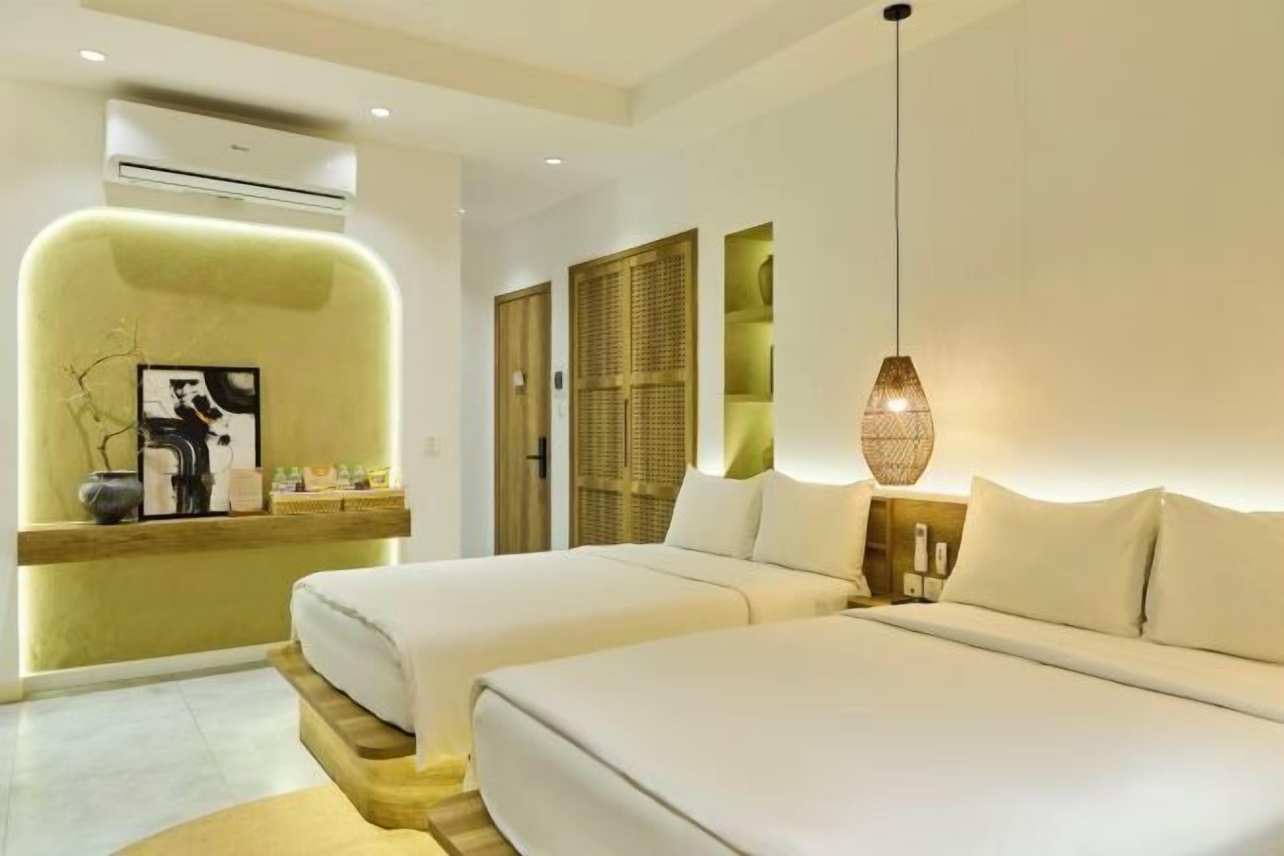 Couette en duvet d'oie, matelas Select Comfort, minibar, bureau