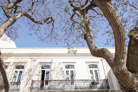 Fachada de la propiedad