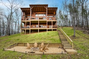 Exterior - Luxe Cabin • 3 Kings, Hot Tub, Views • Blue Ridge (Epworth)