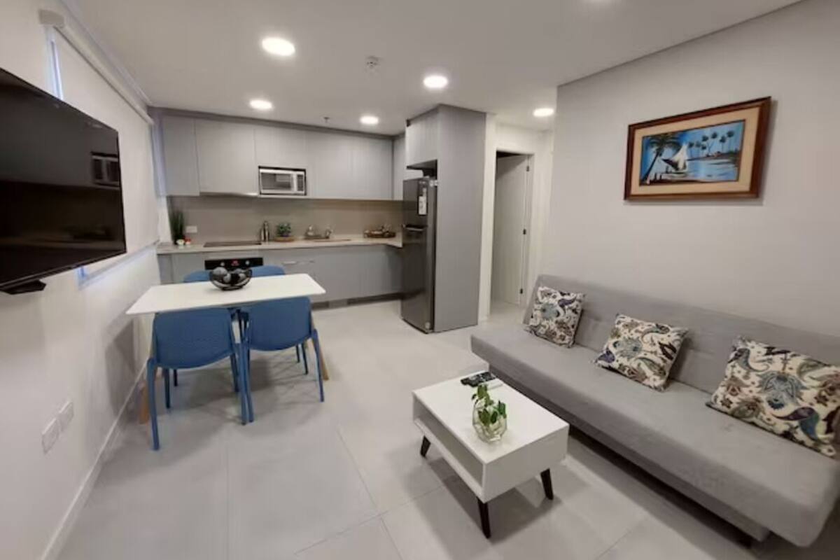 Premier Apartment | Living area | Smart TV
