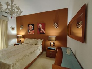 3 habitaciones, escritorio, tabla de planchar con plancha y wifi 