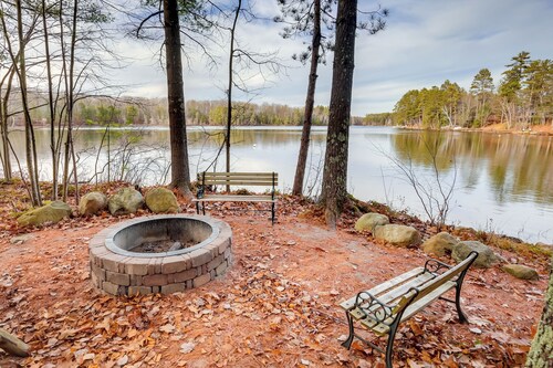 Lakefront Rhinelander Cabin w/ Dock & Fire Pit!