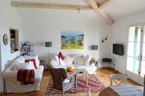 TV - Esprit du Sud Huis met Privé Tuin en Prachtig Uitzicht (Roquebrune-sur-Argens)