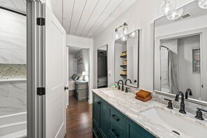 Shower, towels