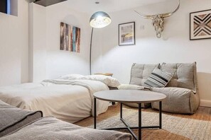 7 Schlafzimmer, Bügeleisen/Bügelbrett, WLAN, Bettwäsche