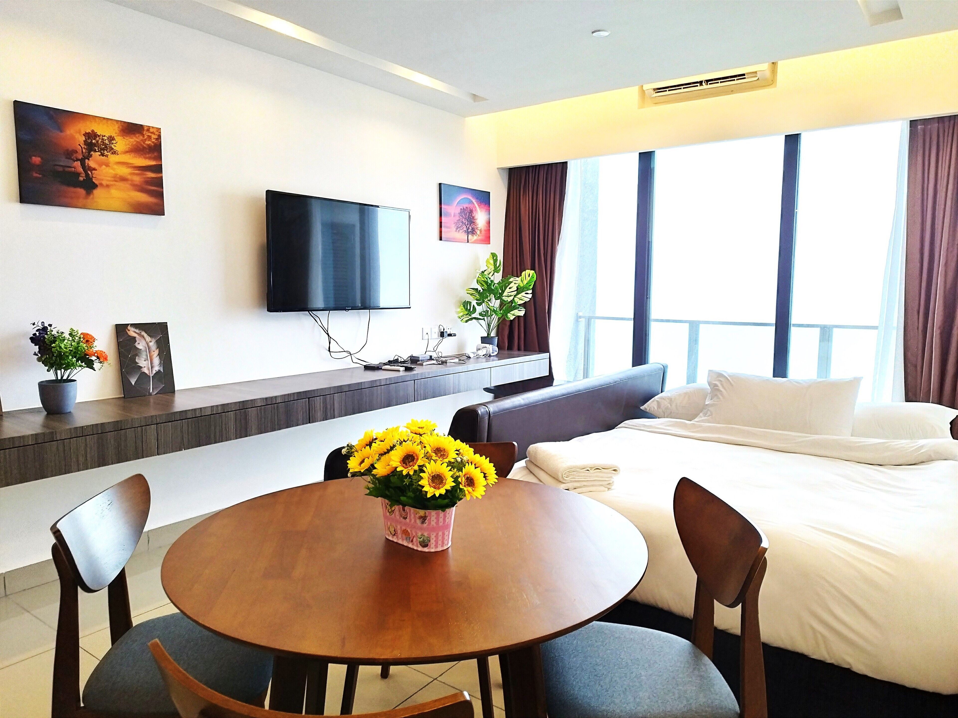 Deluxe Apartment | Living area