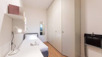 Apartment | 1 Schlafzimmer, Schreibtisch, laptopgeeigneter Arbeitsplatz