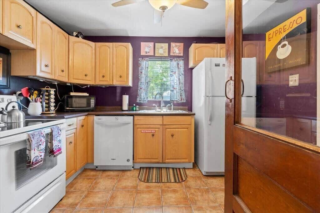 冰箱、微波炉、烤箱、炉灶