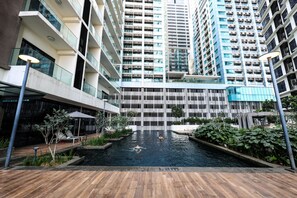 Outdoor pool - 188 Suites KLCC By Bliss Home (Kuala Lumpur)