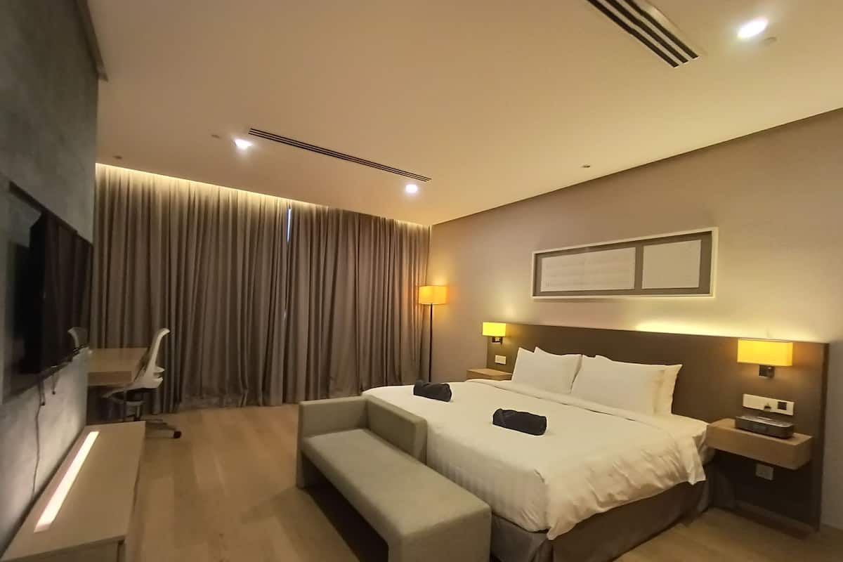 Exclusive Apartment, Private Bathroom, City View