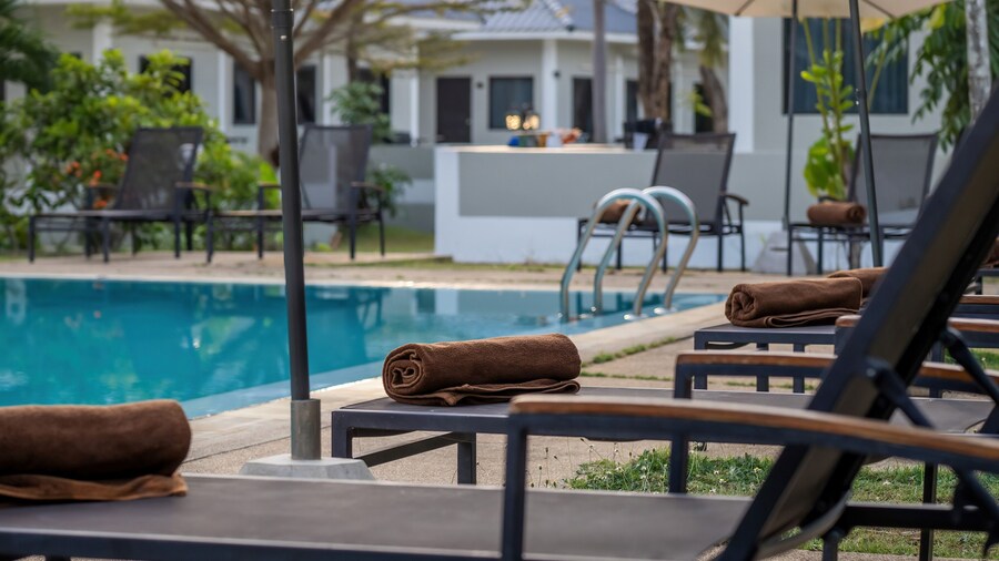 Isara Nai Yang Resort