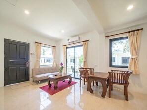 En 55-tommers smart-TV med digitale kanaler