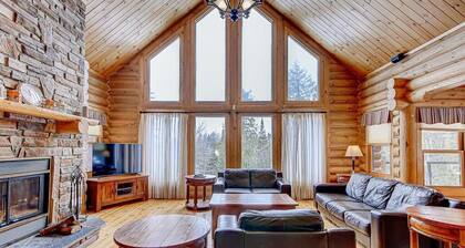 Fiddler Lake 72 Canadian cottage