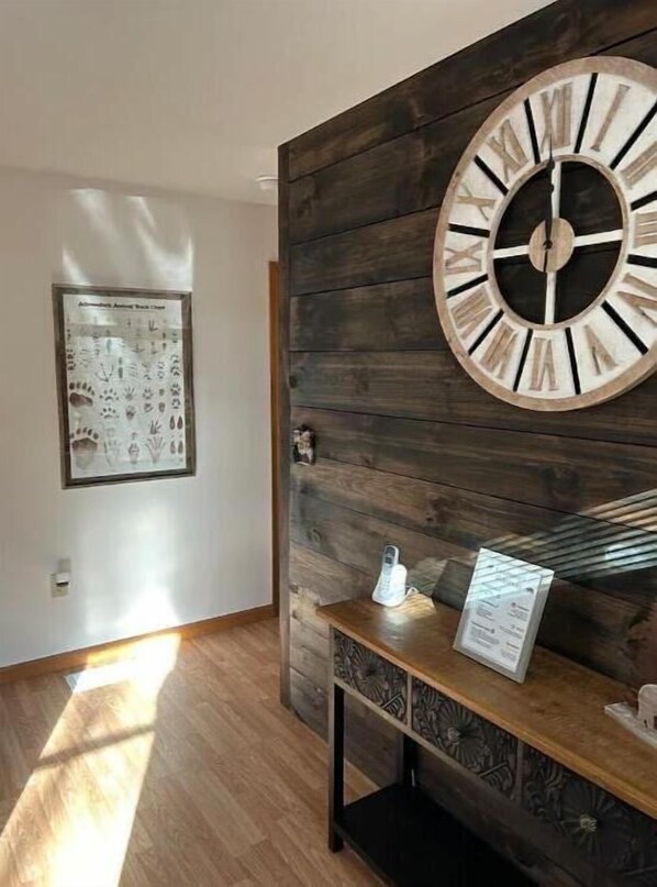 Interior - Lawrence's Hideaway in the Adirondacks (Wilmington)