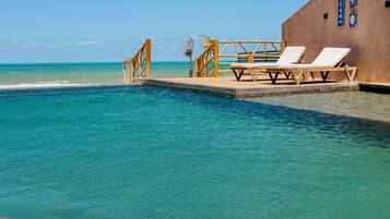 2 piscinas al aire libre