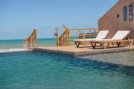 2 piscinas al aire libre