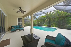 Pool - Golf, boating, pool, fitness ctr and dining all located on site (Bradenton)