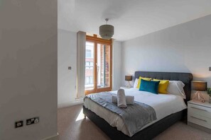 Apartment | Individually decorated, individually furnished, laptop workspace - The Postbox By LFD (Birmingham)