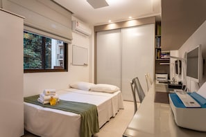 2 bedrooms - Near Lagoa in Front of Casv Pc204 (Rio de Janeiro)