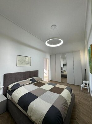 1 Schlafzimmer, Zimmersafe, Bügeleisen/Bügelbrett, kostenloses WLAN