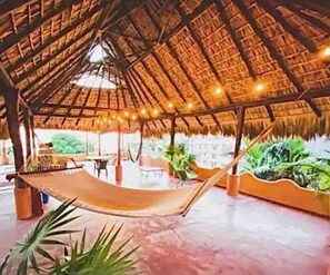 Outdoor dining - Bungalows El Maguey 5 (Brisas de Zicatela)