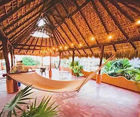 Outdoor dining - Bungalows El Maguey 5 (Brisas de Zicatela)