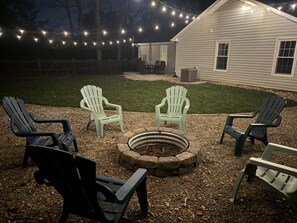 Terrace/patio - 4 bedrooms, Simpsonville, family-friendly, great fenced back yard with fire pit (Simpsonville)